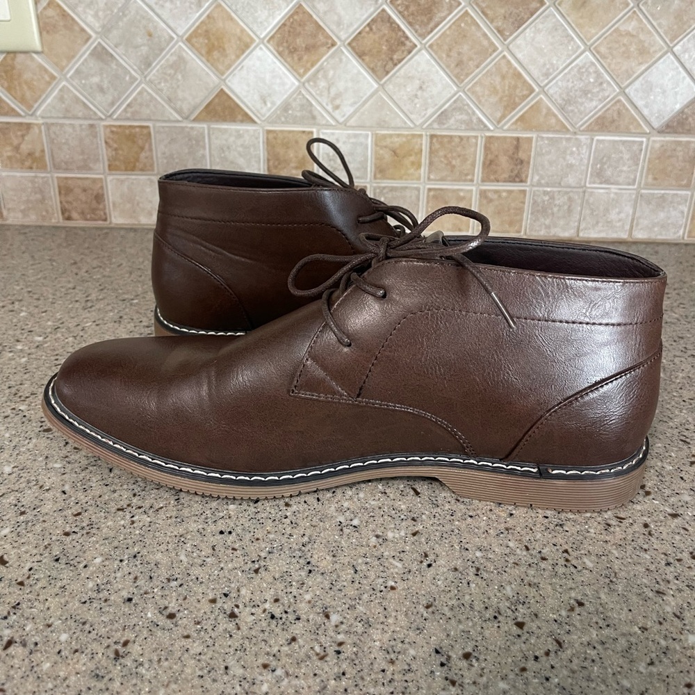 London Fog Men’s Blackburn Chukka Boots in Brown Size 10.5 - Picture 5 of 10